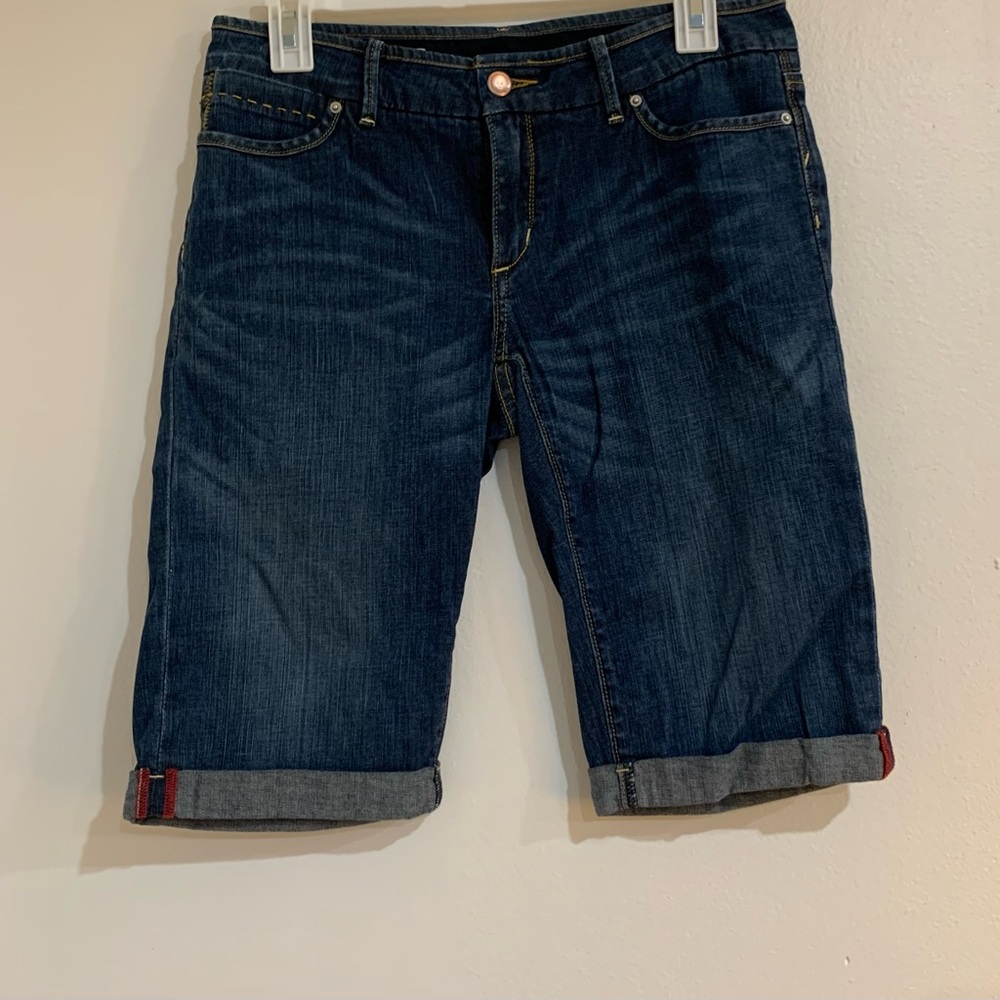 Banana Republic Bermuda Jean Shorts Size 4 Modest Shorts Spring Beach Vacation